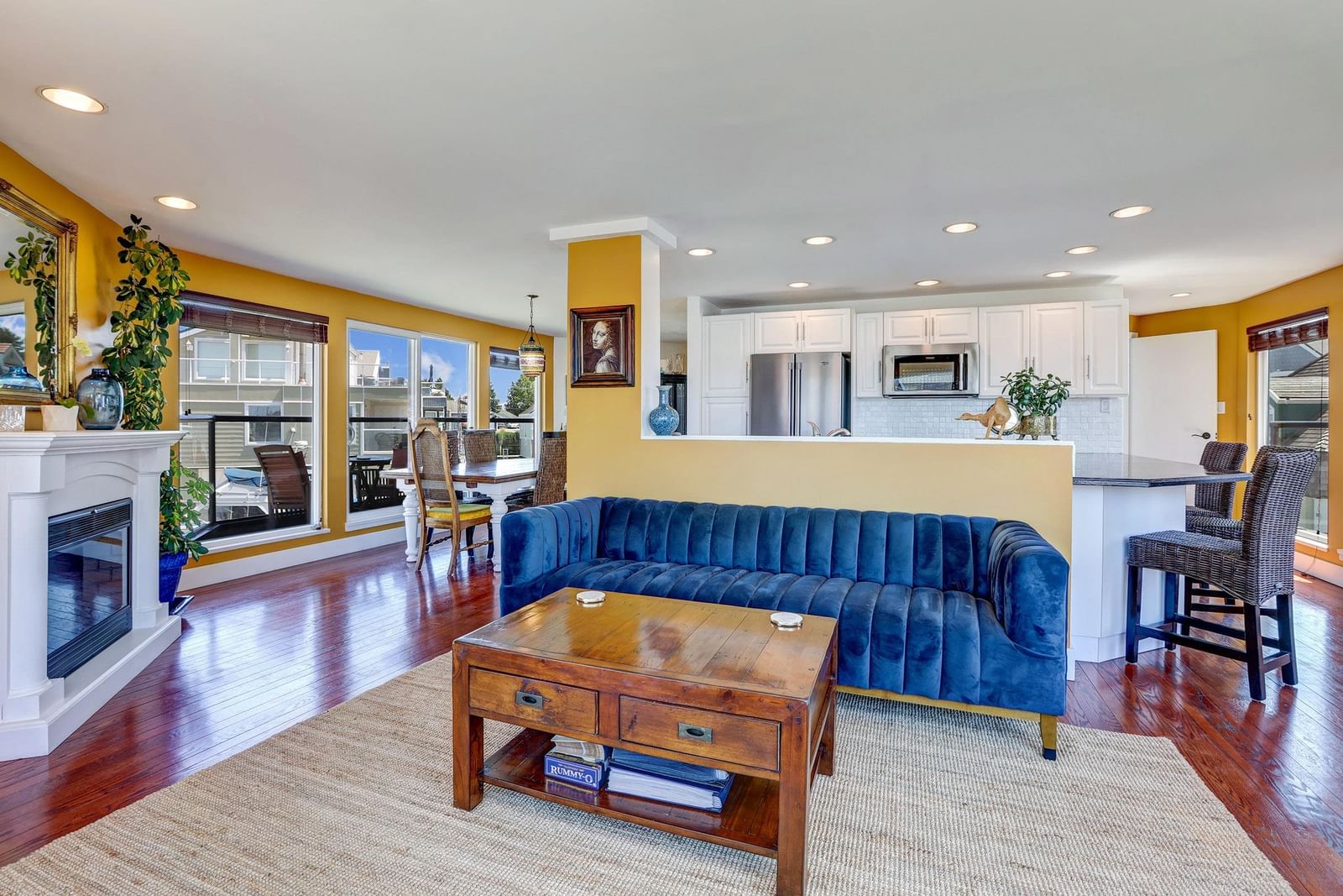 Listing Image 10