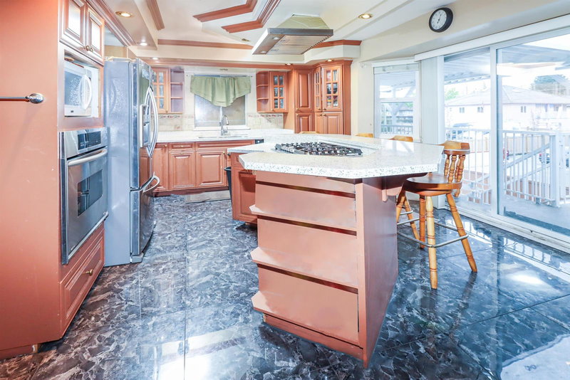 7176 124 Street, Surrey, V3W 3W8 | Image 3