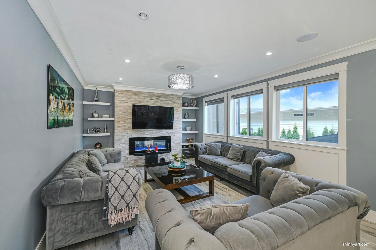 Listing Image 11