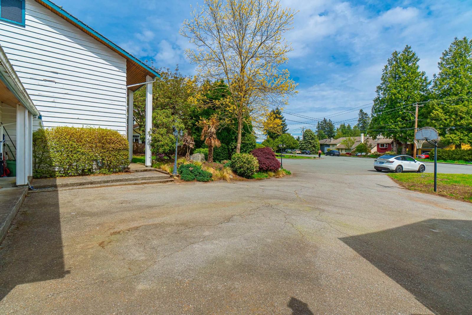 Listing Image 28