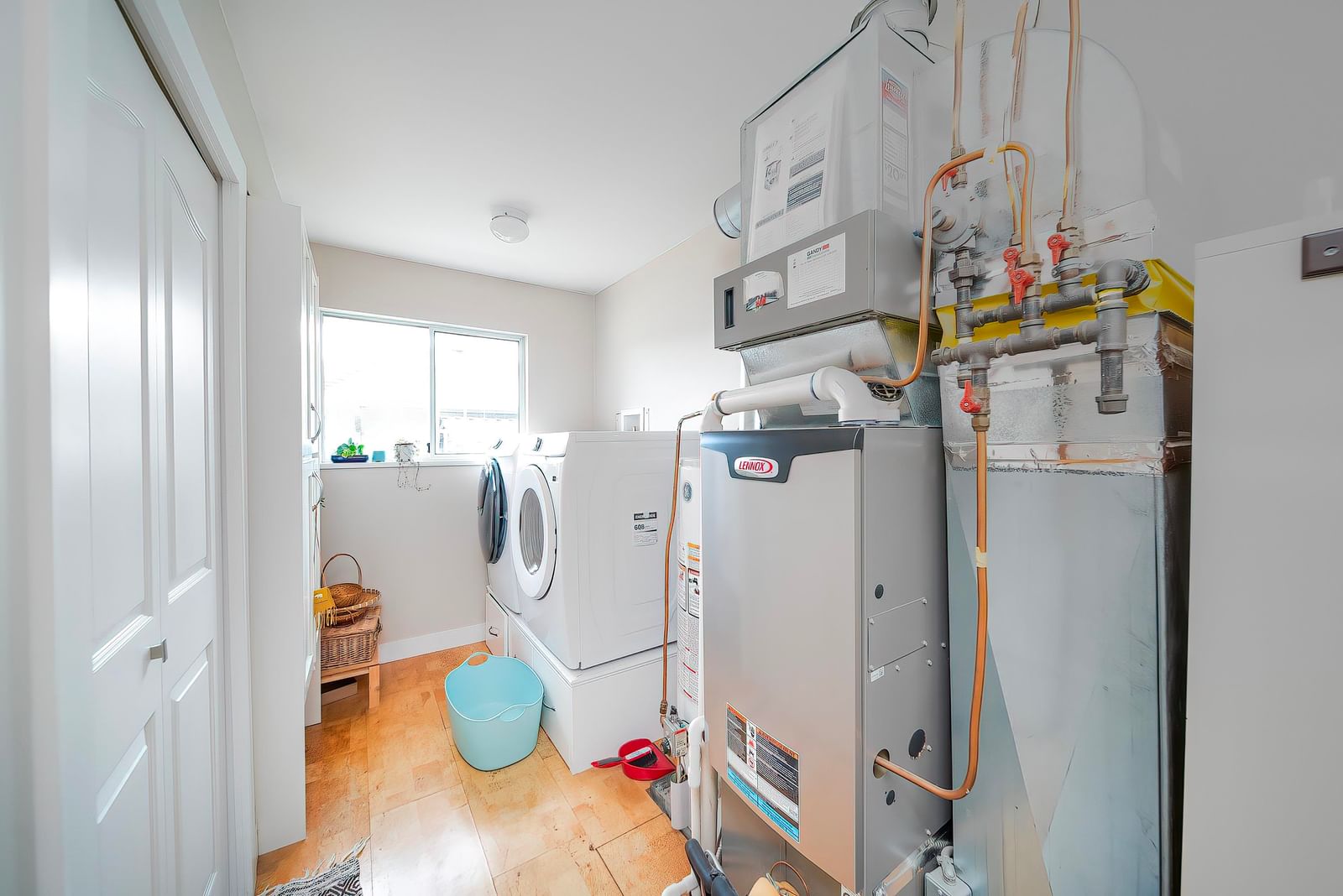 Listing Image 13