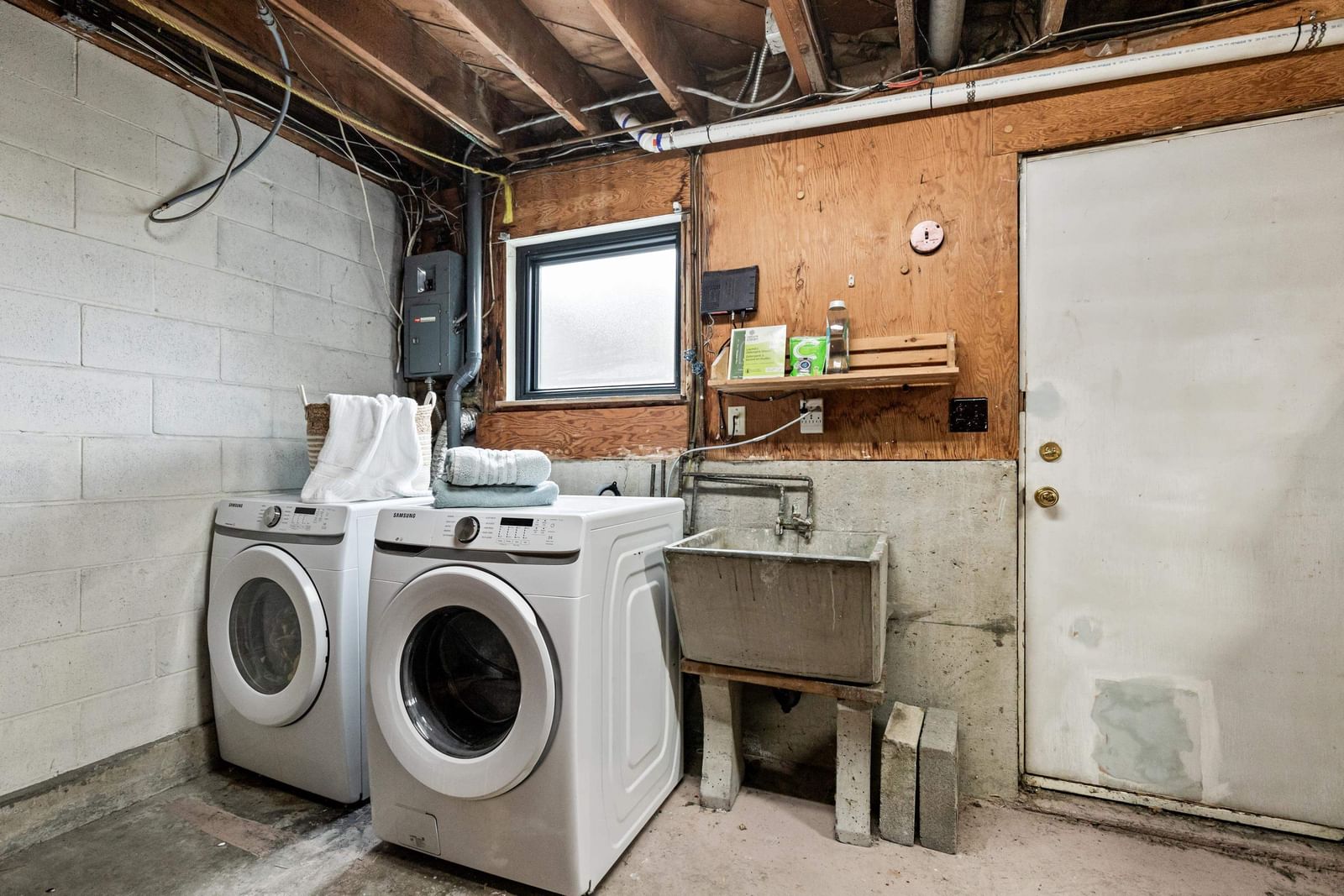 Listing Image 22