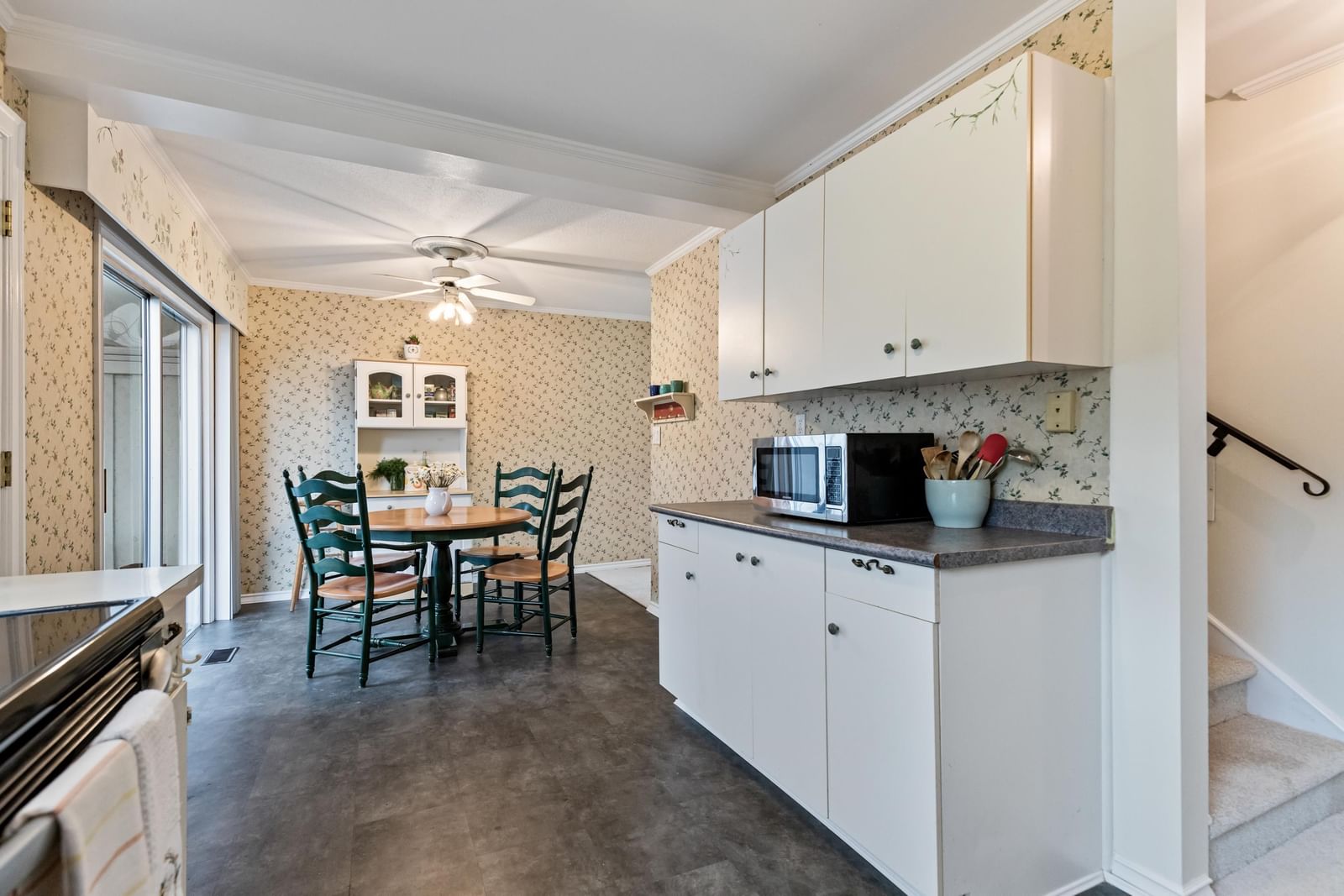 Listing Image 9