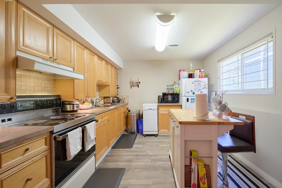 Listing Image 16
