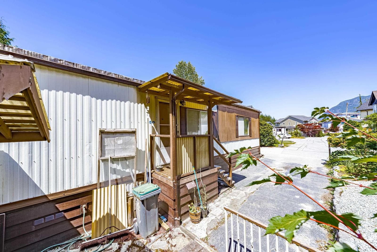 Listing Image 20