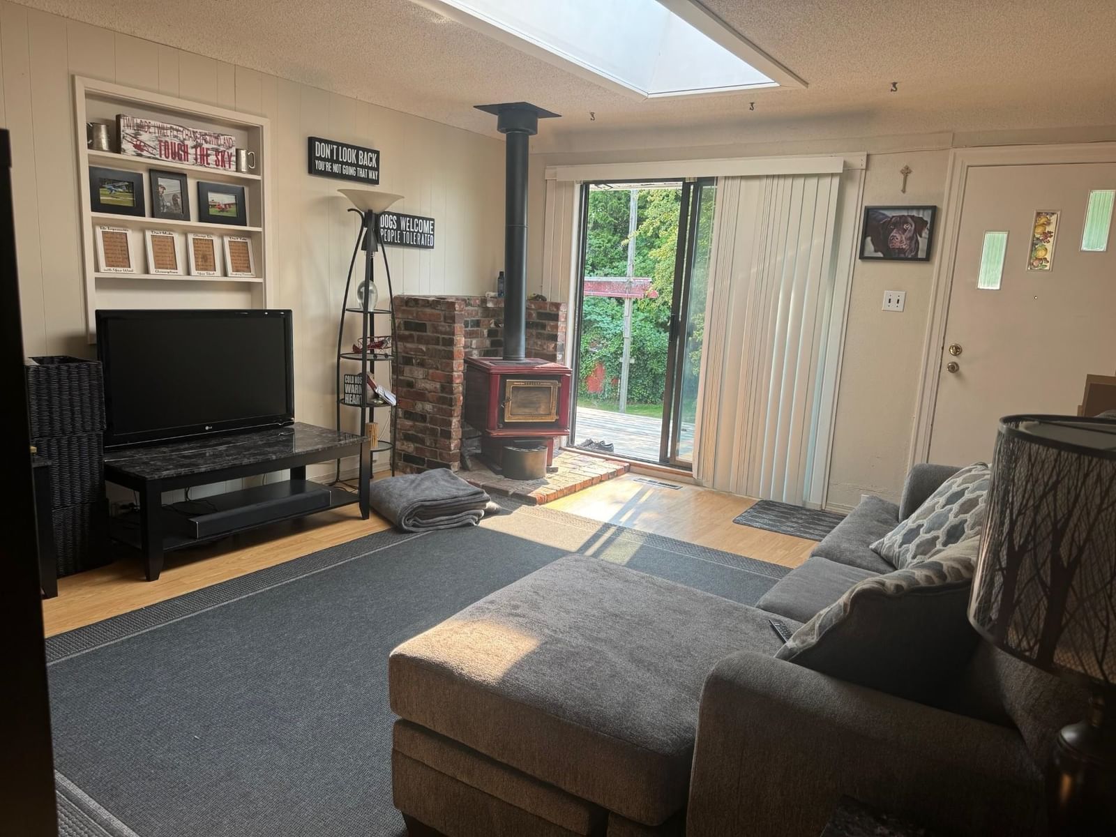 Listing Image 22