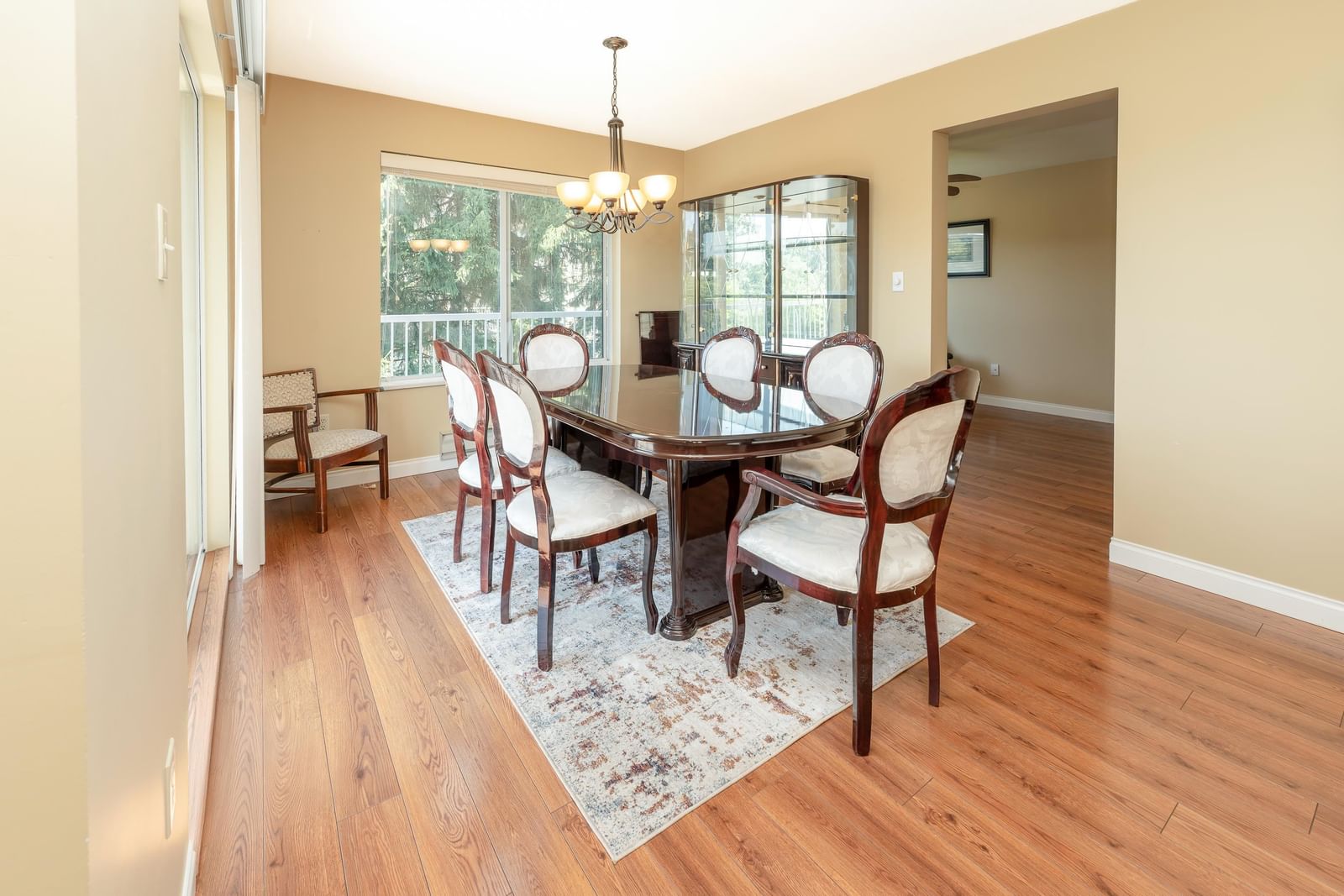 Listing Image 13