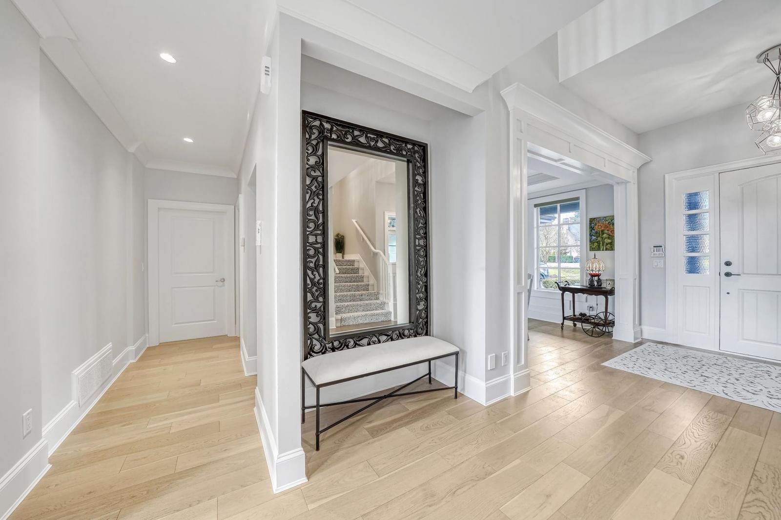 Listing Image 10