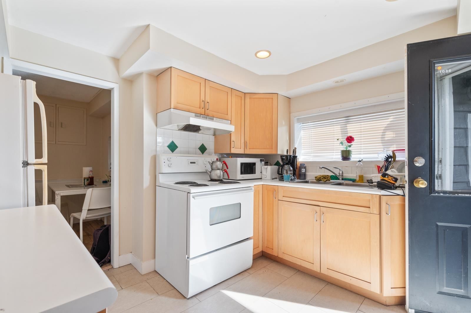 Listing Image 15