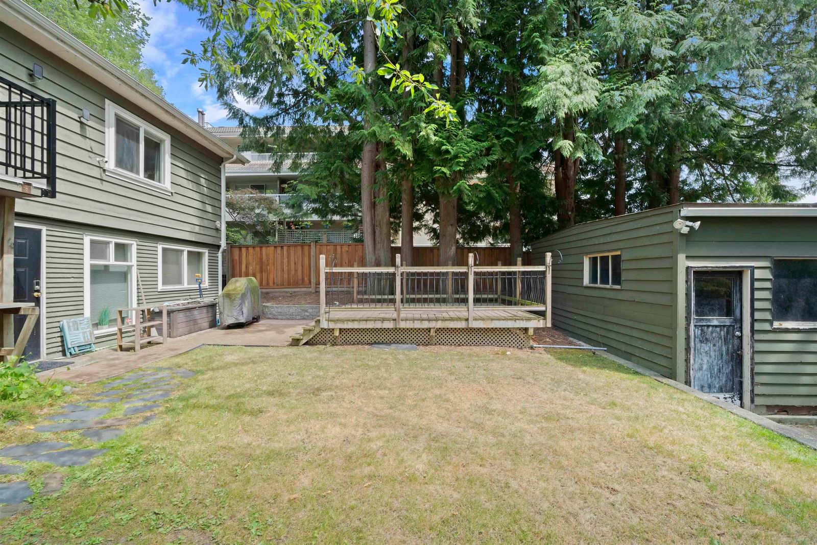 Listing Image 36