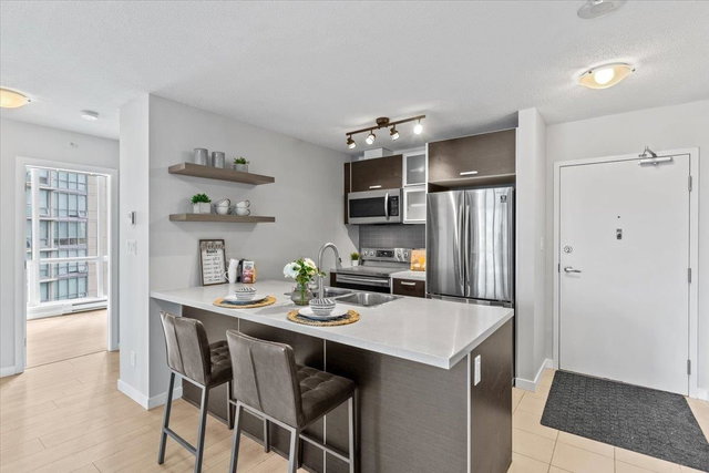 1009 - 13688 100 Avenue, Surrey | Sold, R2907254 | Condos.ca