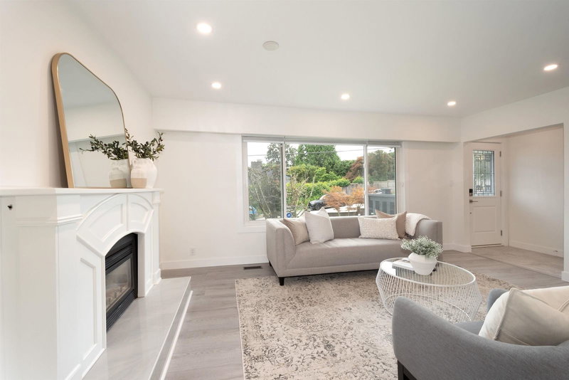 4254 Caddy Road, North Vancouver, V7G 1B7 | Image 2