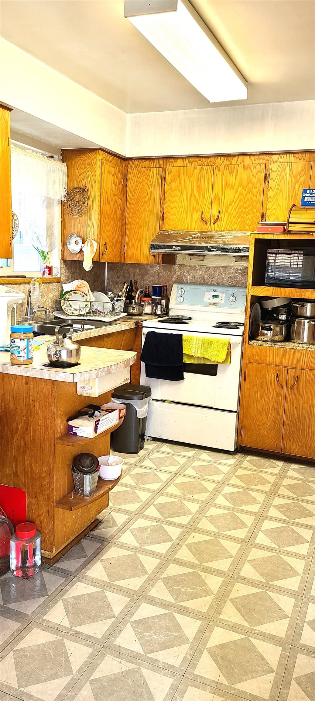 Listing photo 3