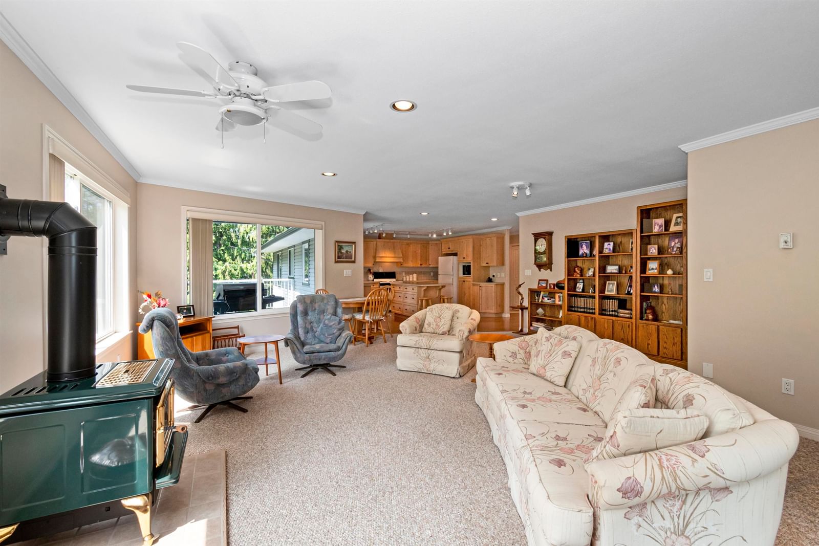 Listing Image 14