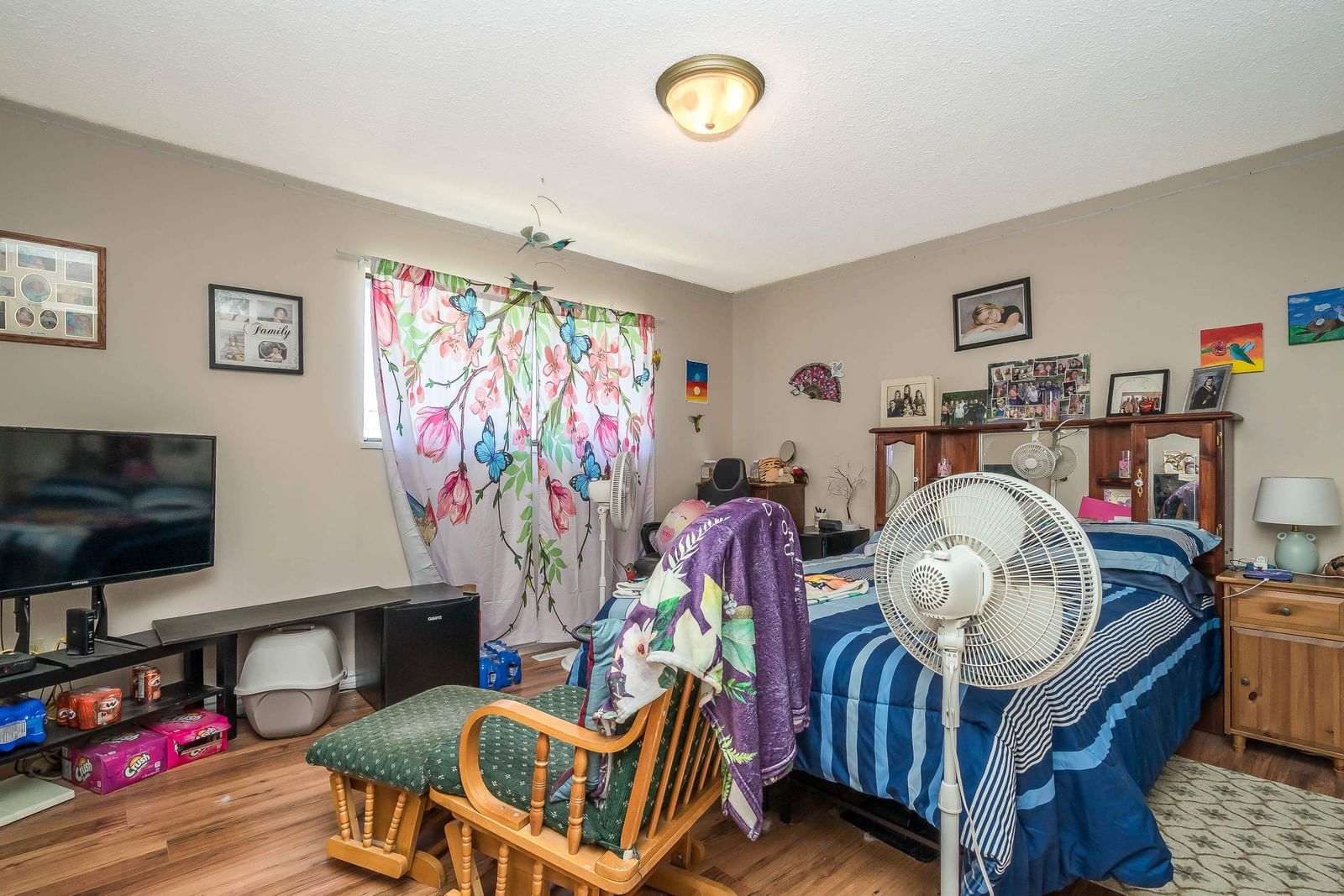 Listing Image 14
