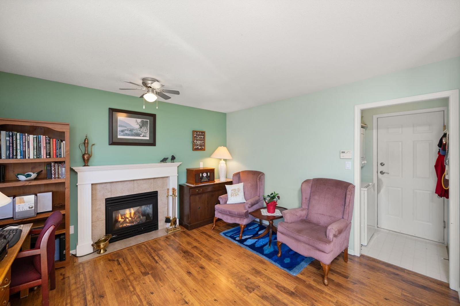 Listing Image 12