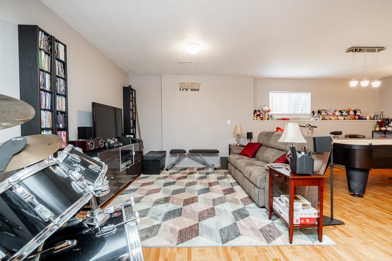 Listing Image 22