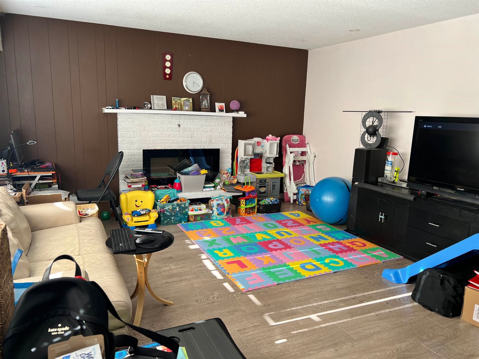Listing Image 16