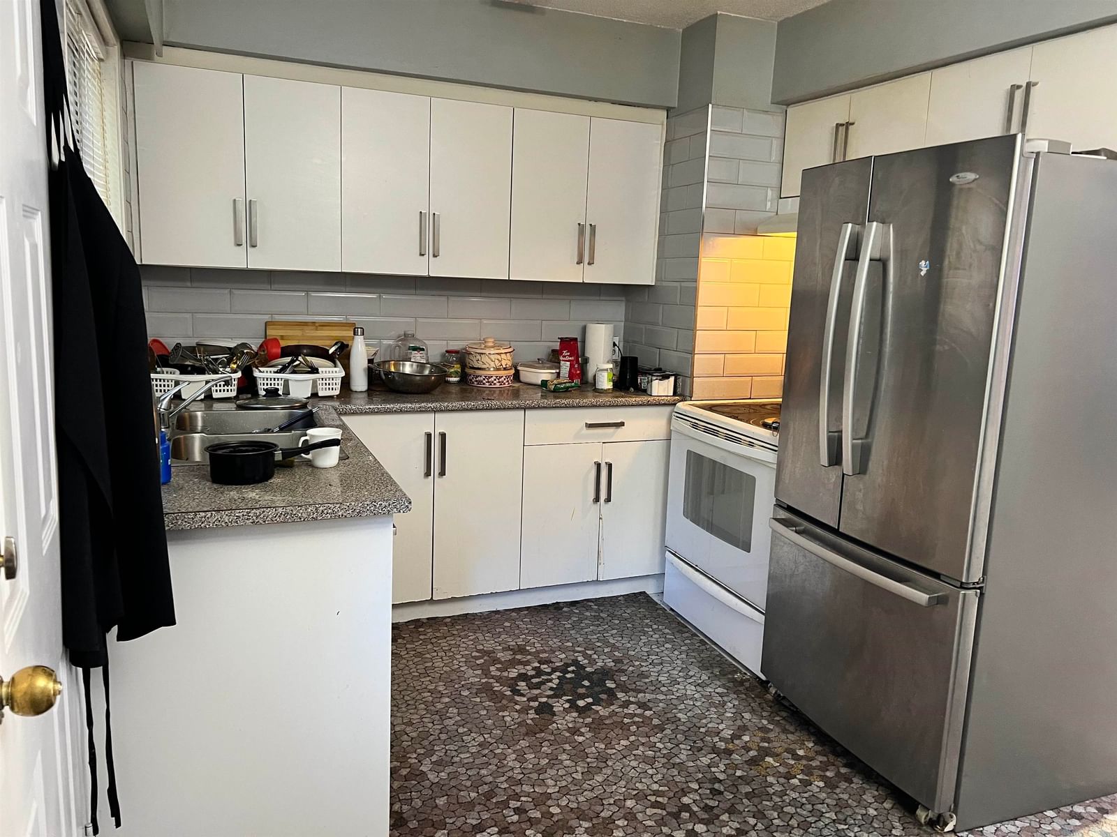 Listing Image 22