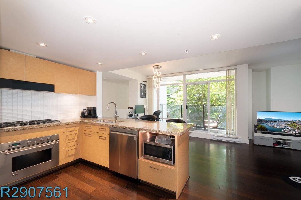 Listing Image 5