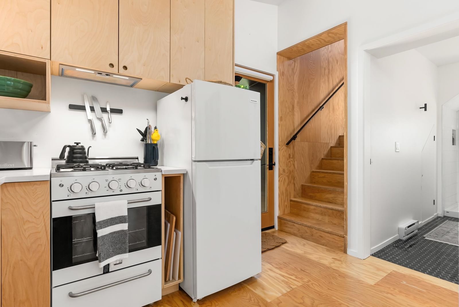 Listing Image 15