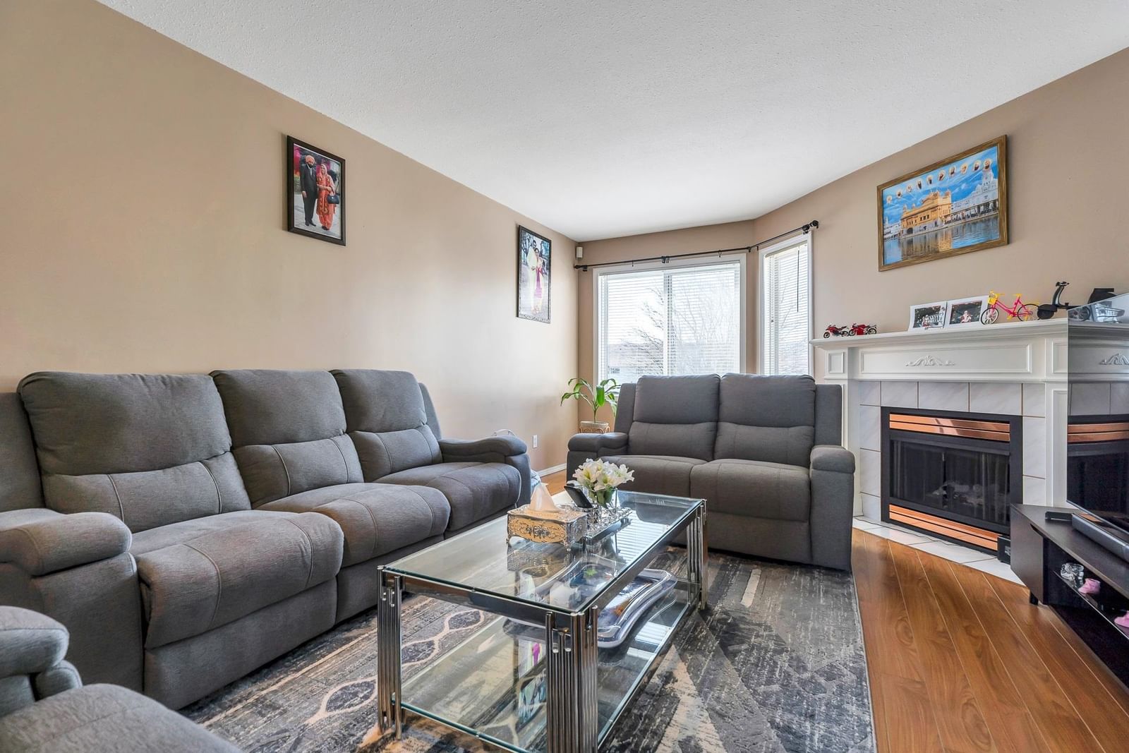 Listing Image 19