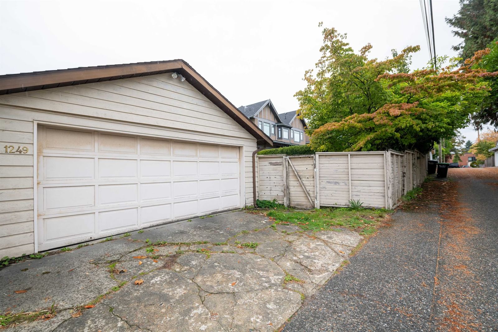Listing Image 28