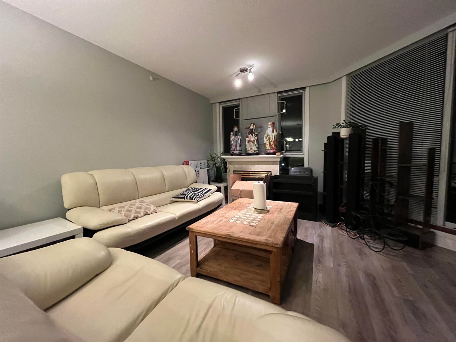 Listing Image 18