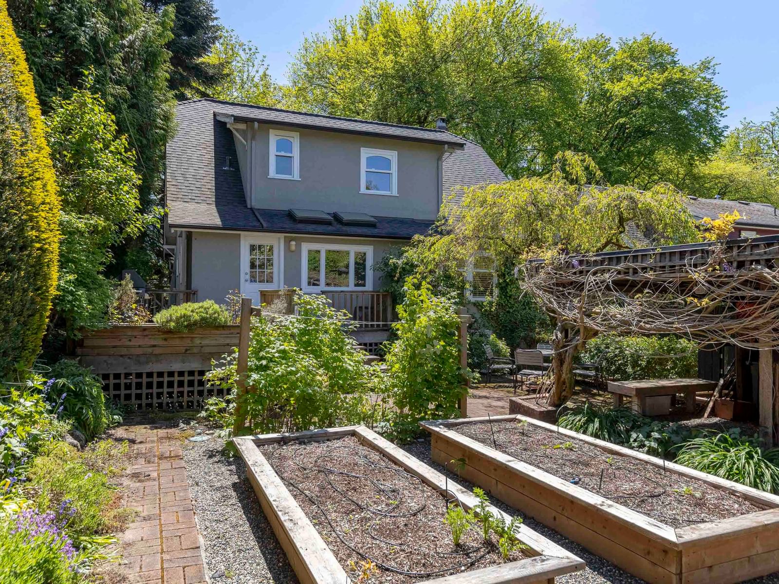 Listing Image 18