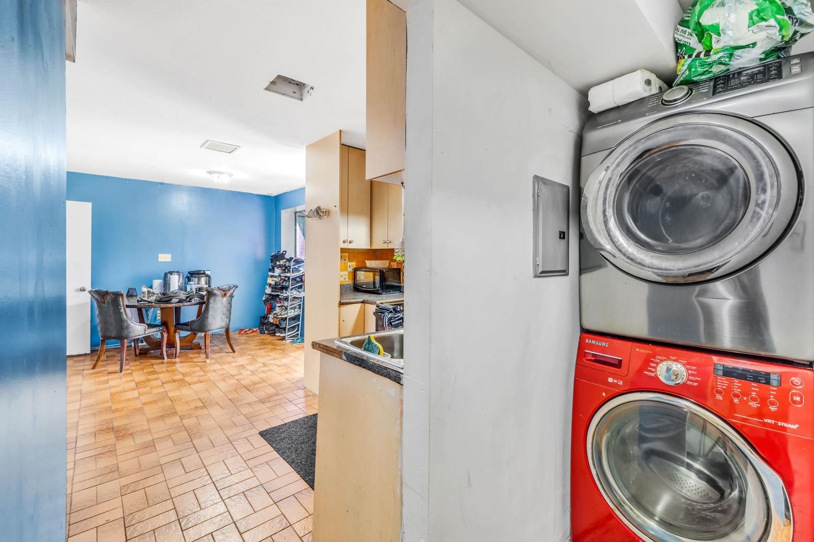Listing Image 21