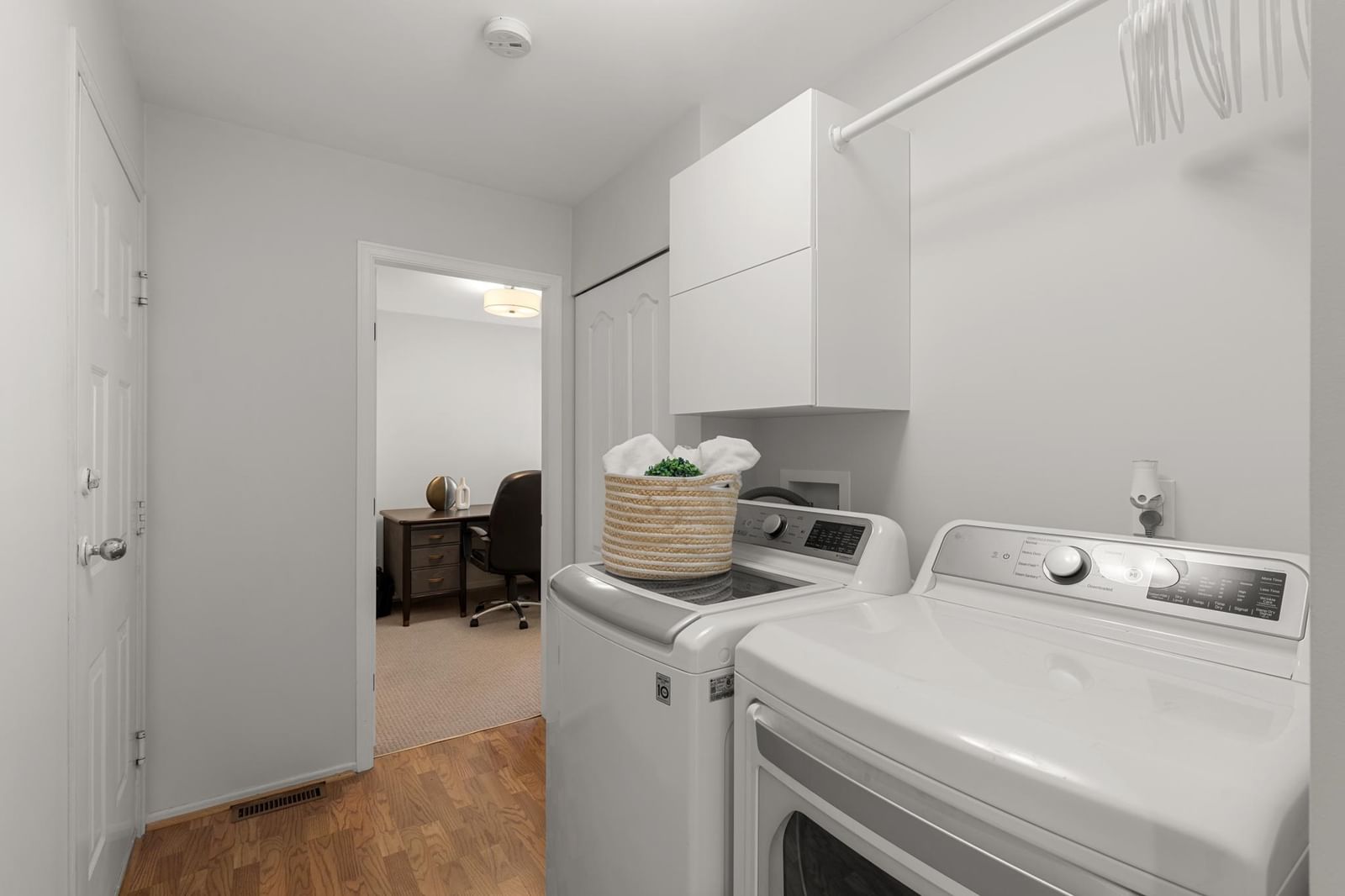 Listing Image 21