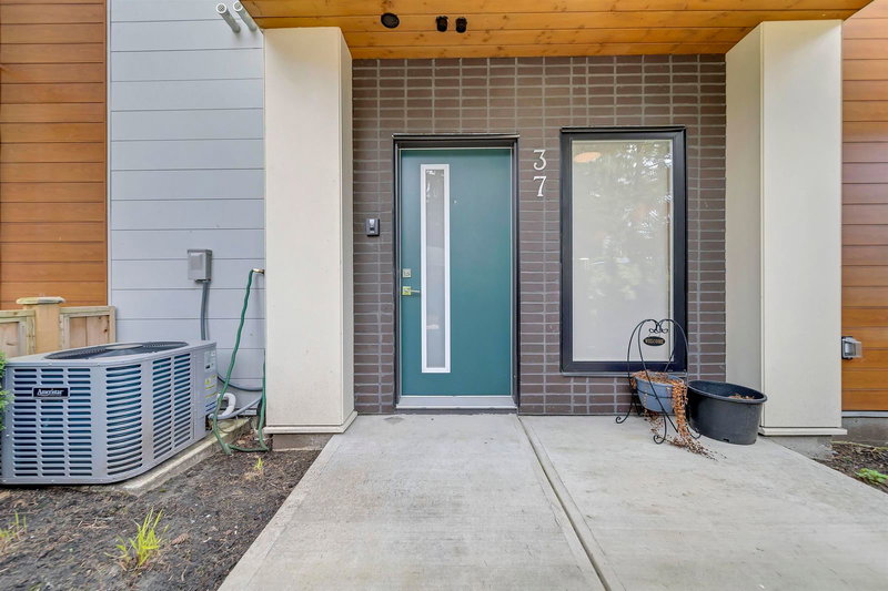 37 - 5858 132 Street, Surrey, V3X 1N1 | Image 3