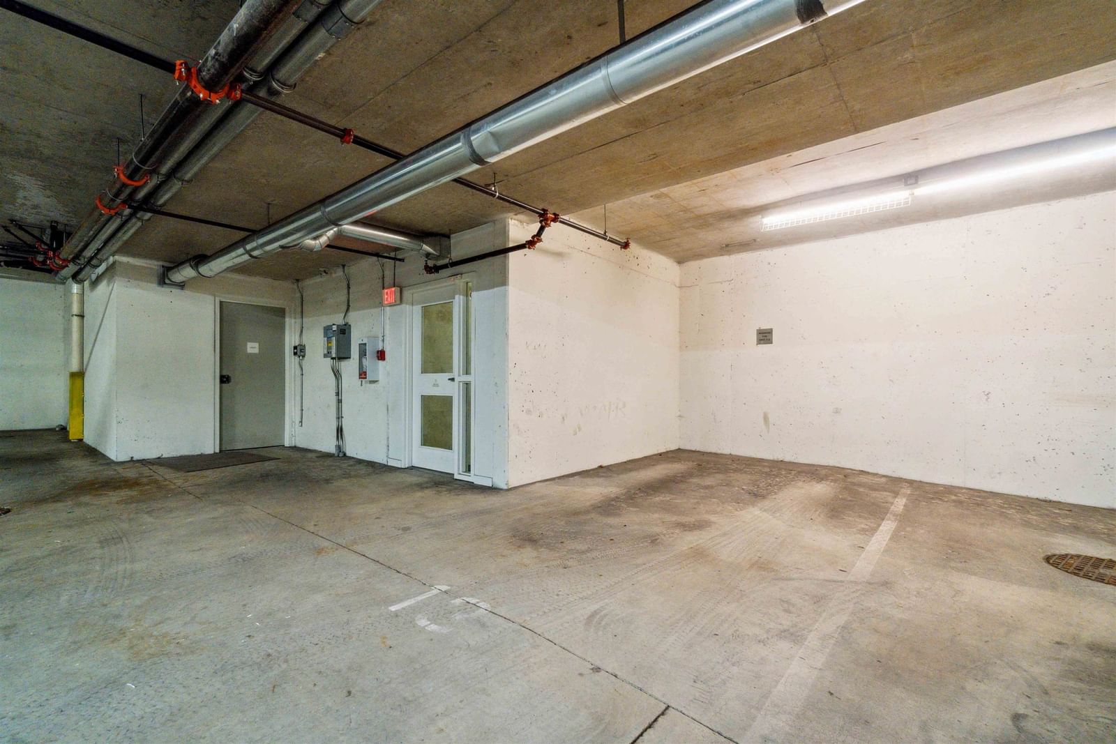 Listing Image 32