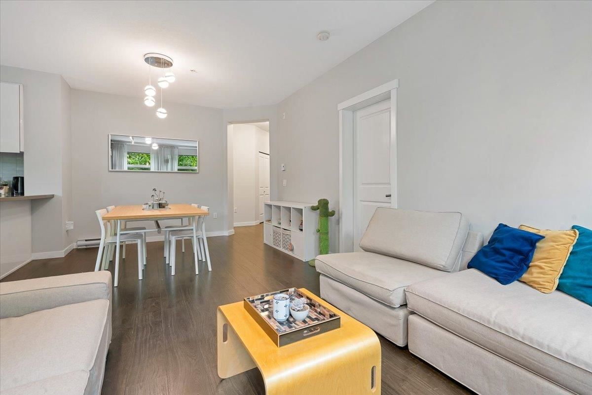 Listing Image 10
