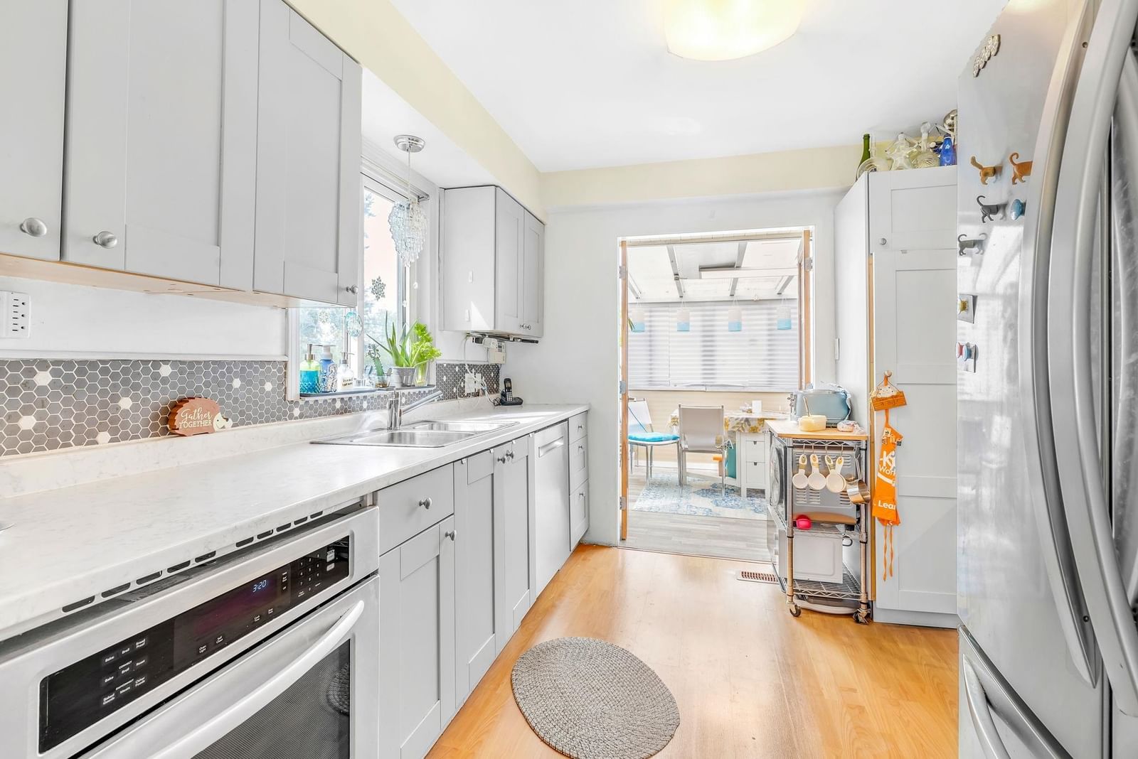 Listing Image 11