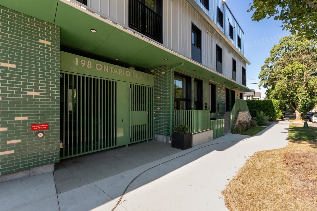Listing Image 23
