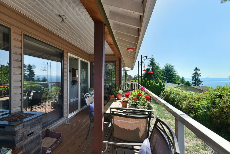 5329 Selma Park Road, Sechelt, British Columbia (MLS R2907842)