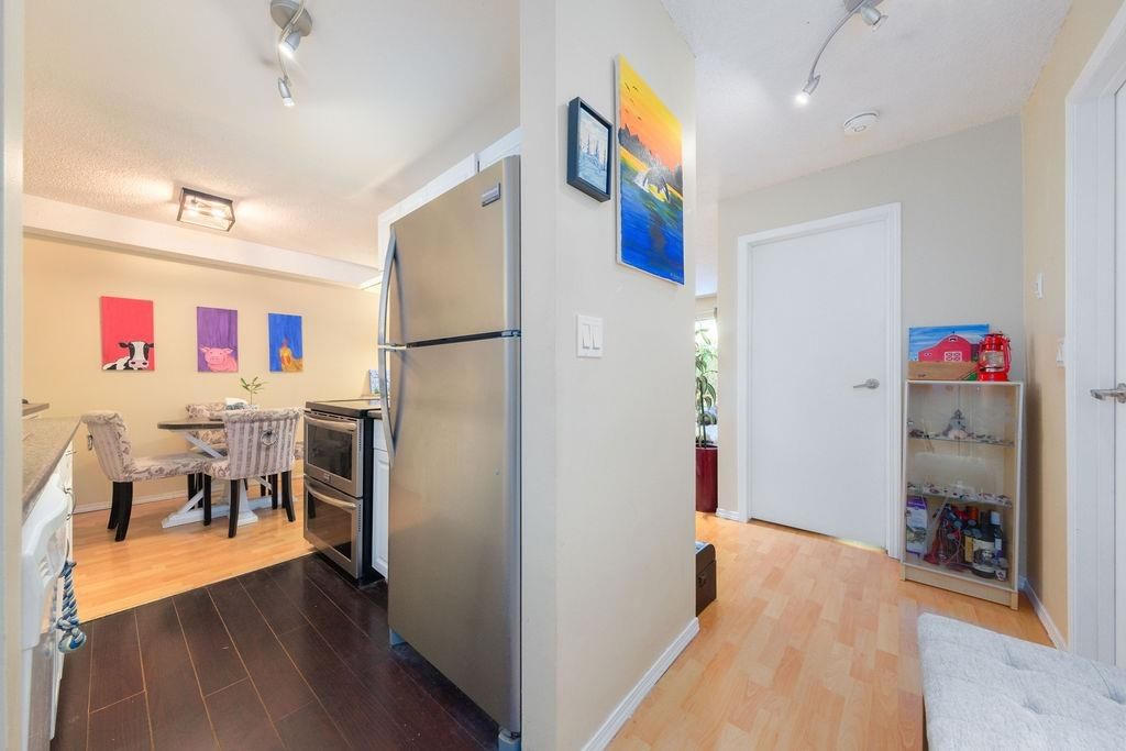 Listing Image 18