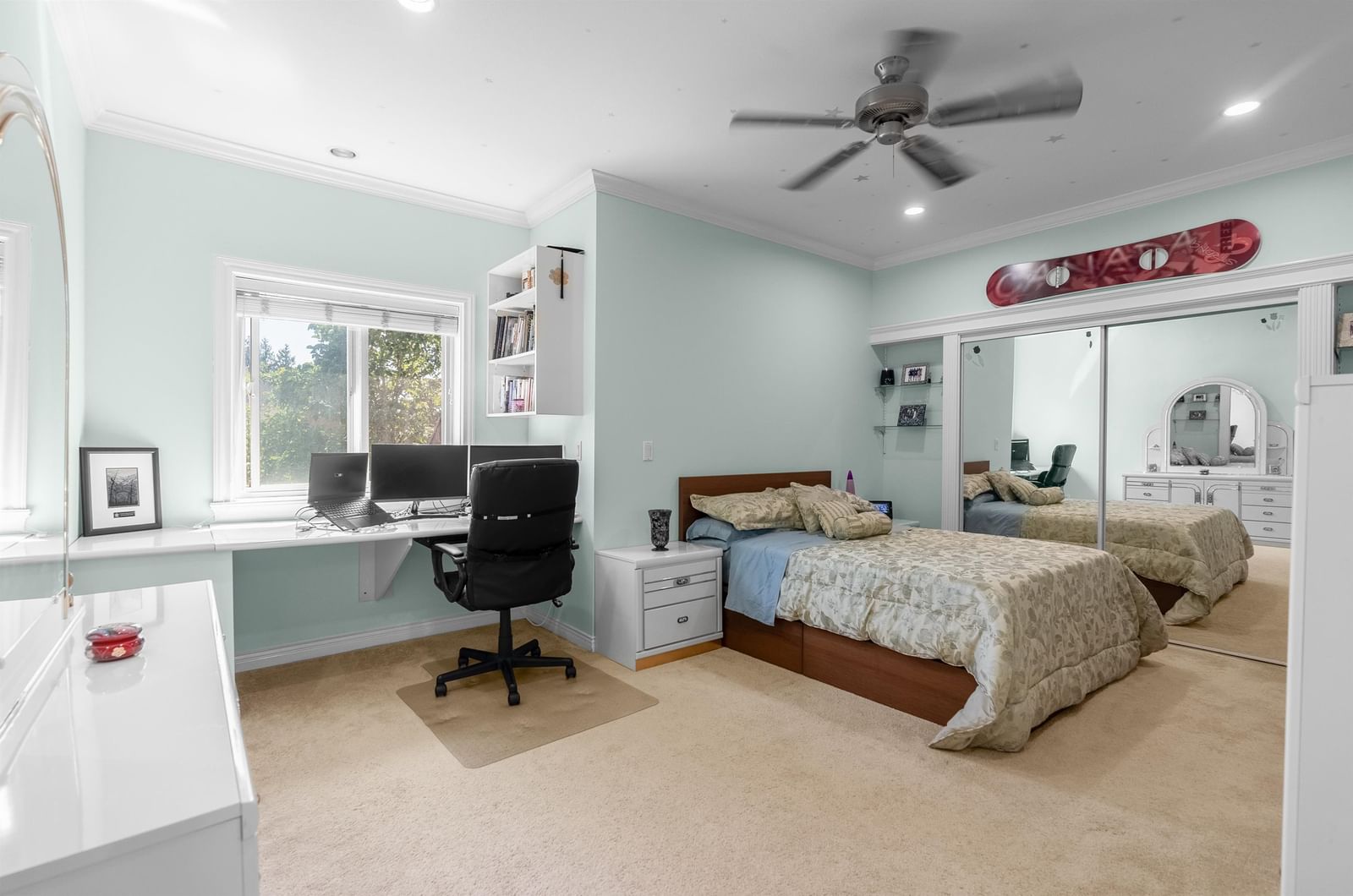 Listing Image 26
