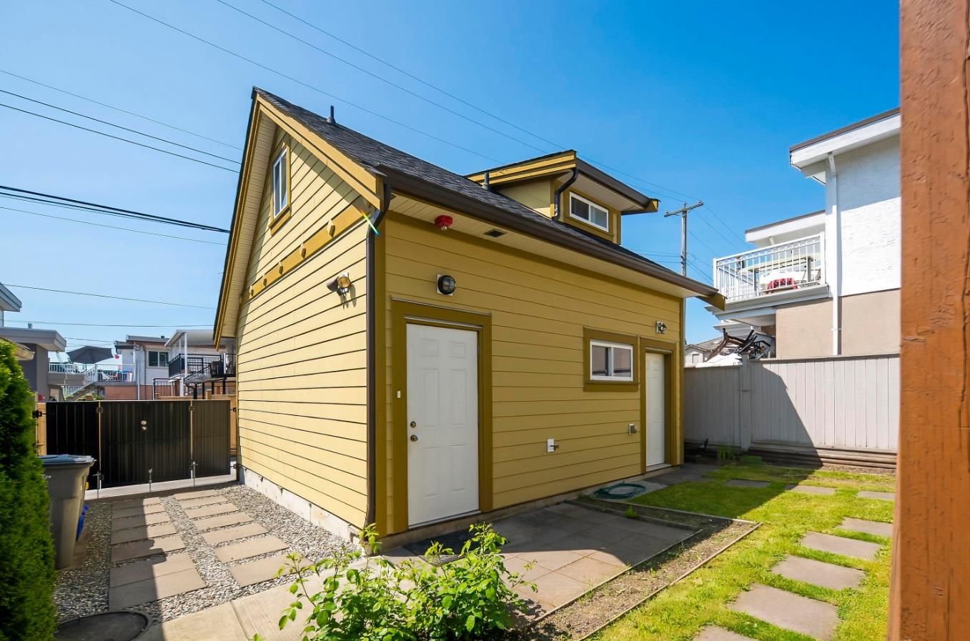 Listing Image 10