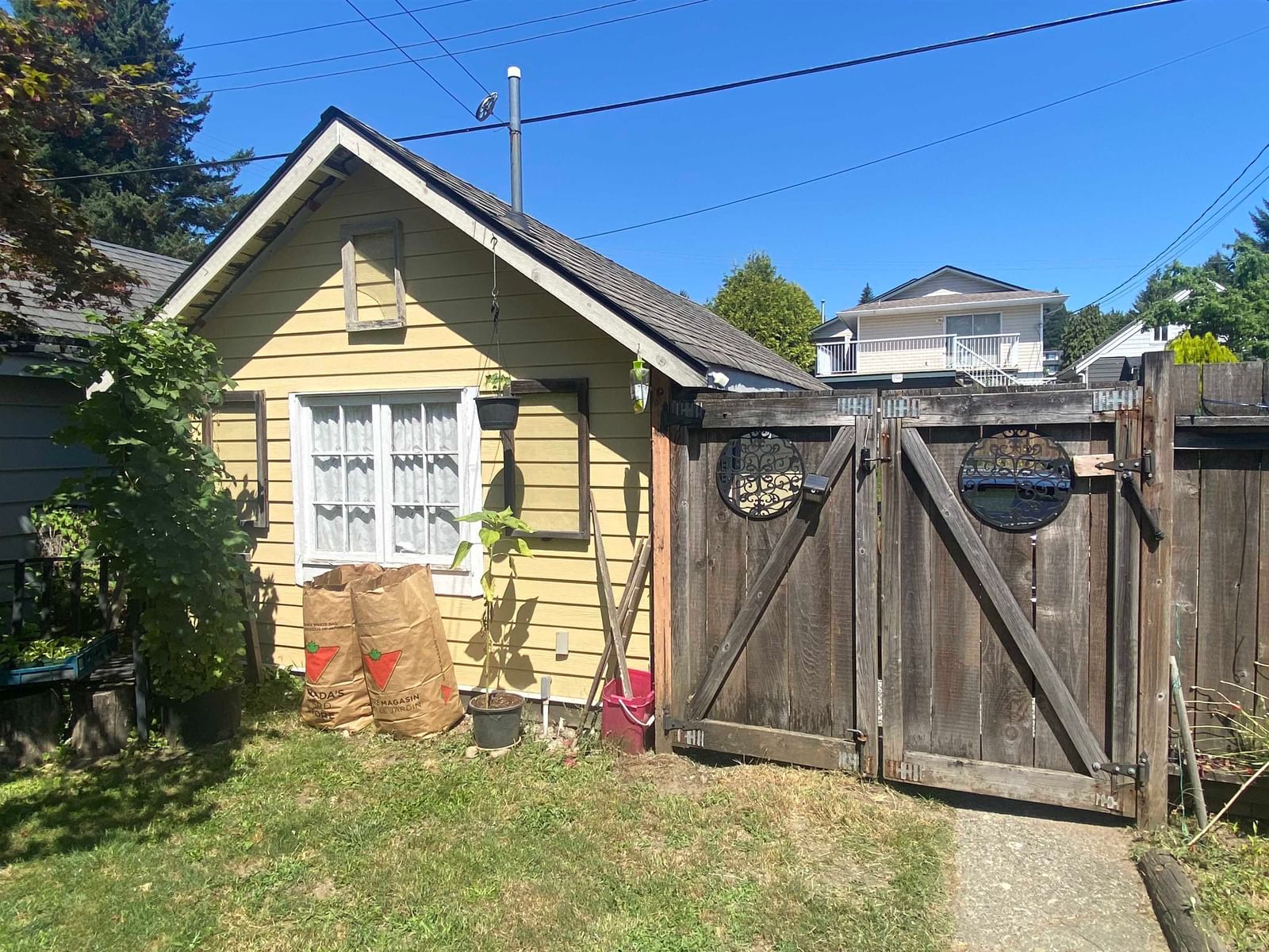 Listing Image 14
