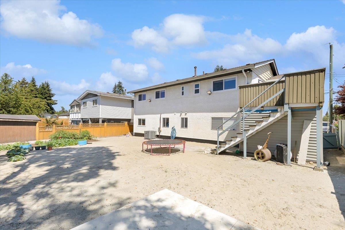 Listing Image 25