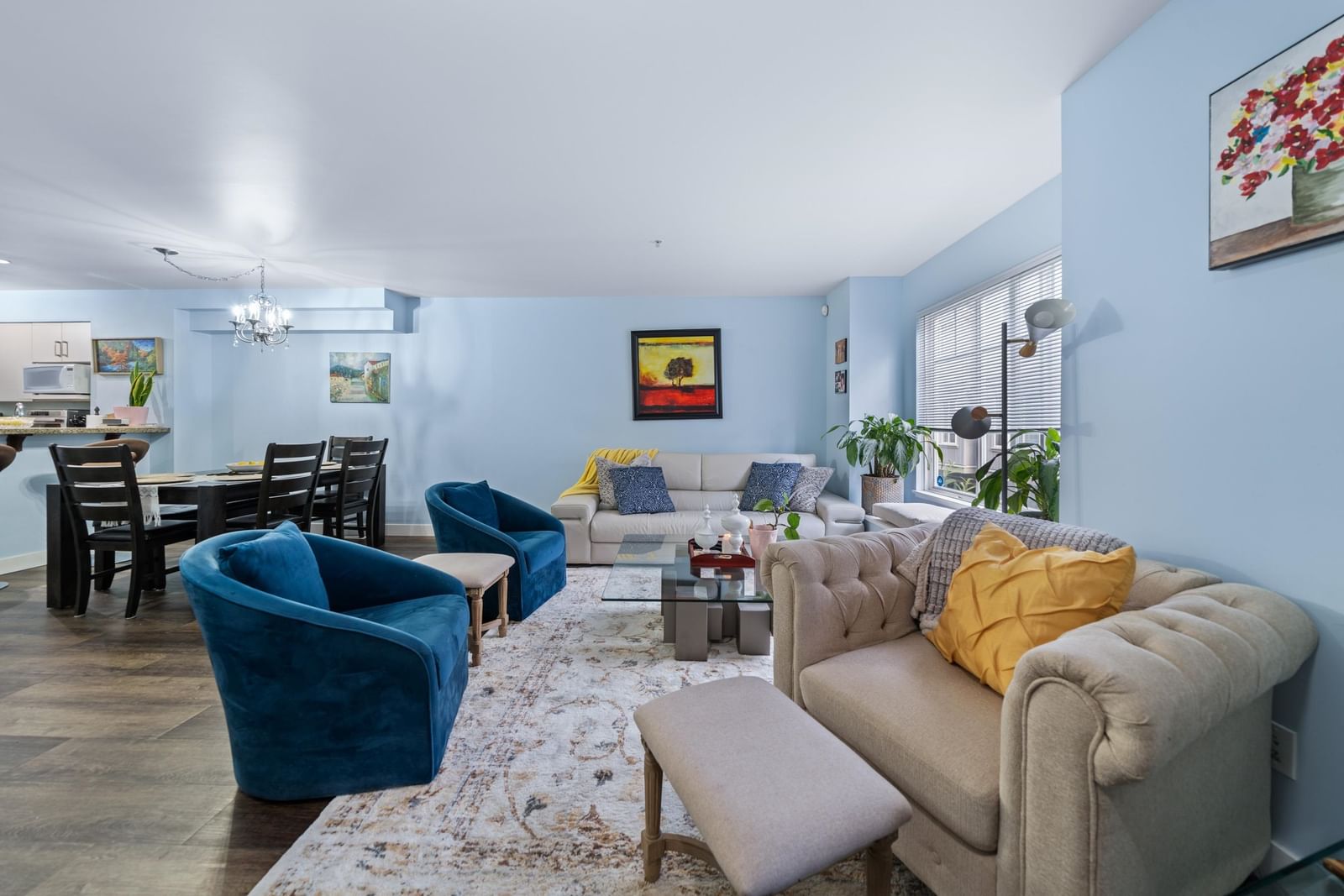 Listing Image 15