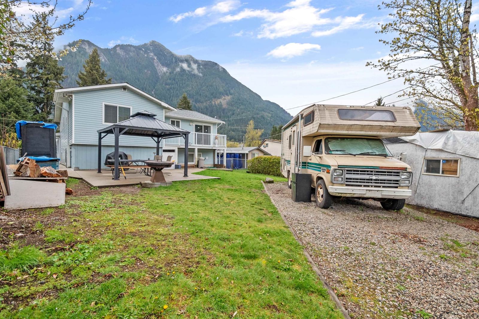 Listing Image 19