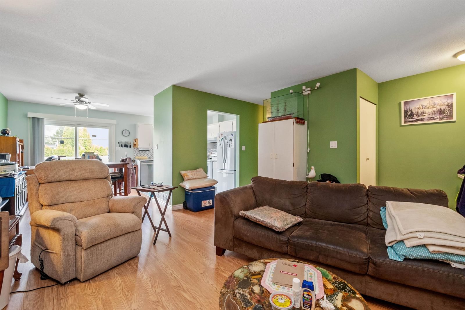 Listing Image 9
