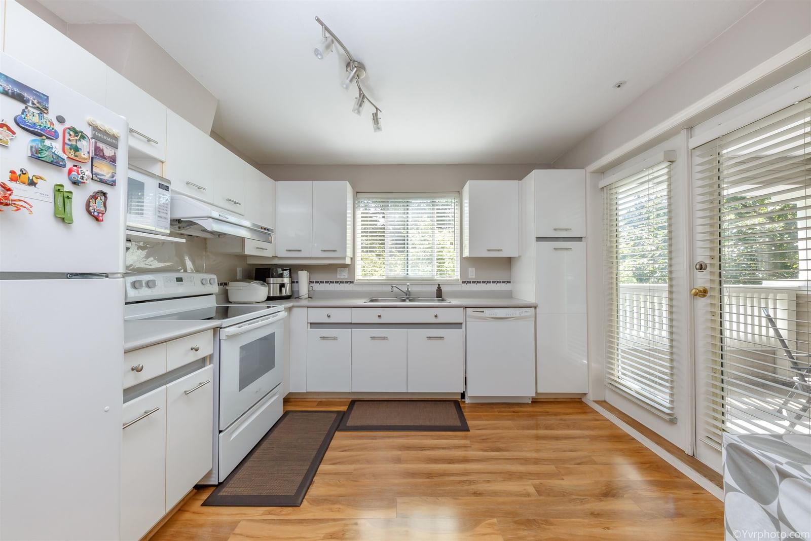 Listing Image 18