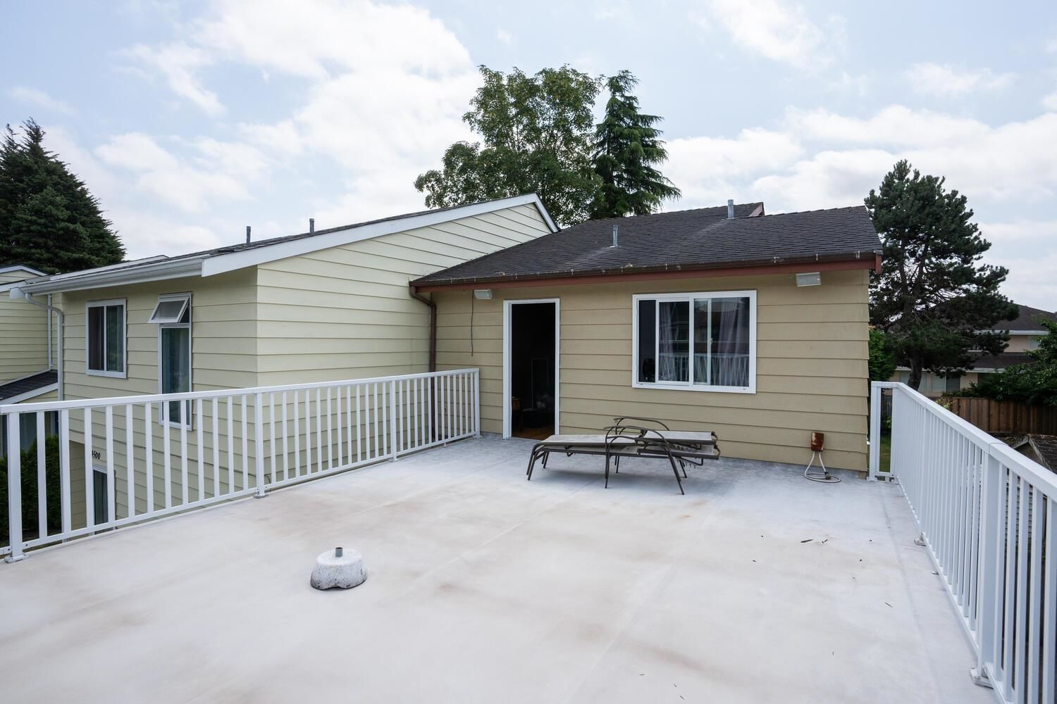 Listing Image 24