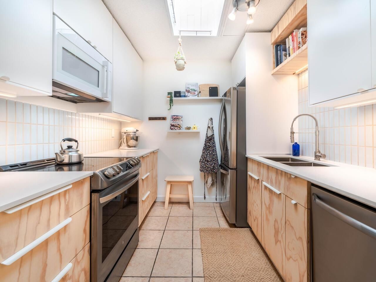 Listing Image 16