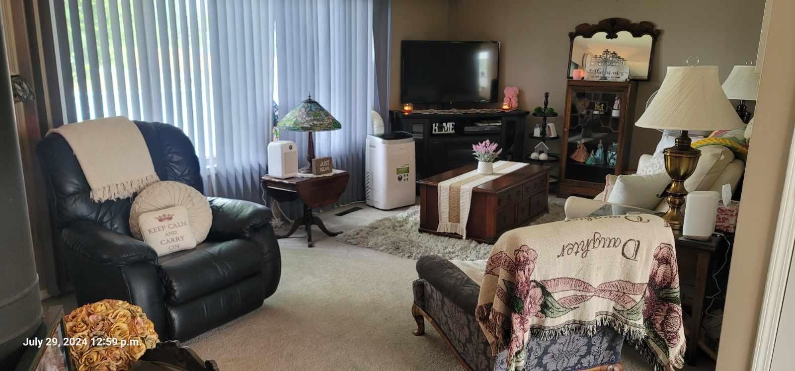 Listing Image 6