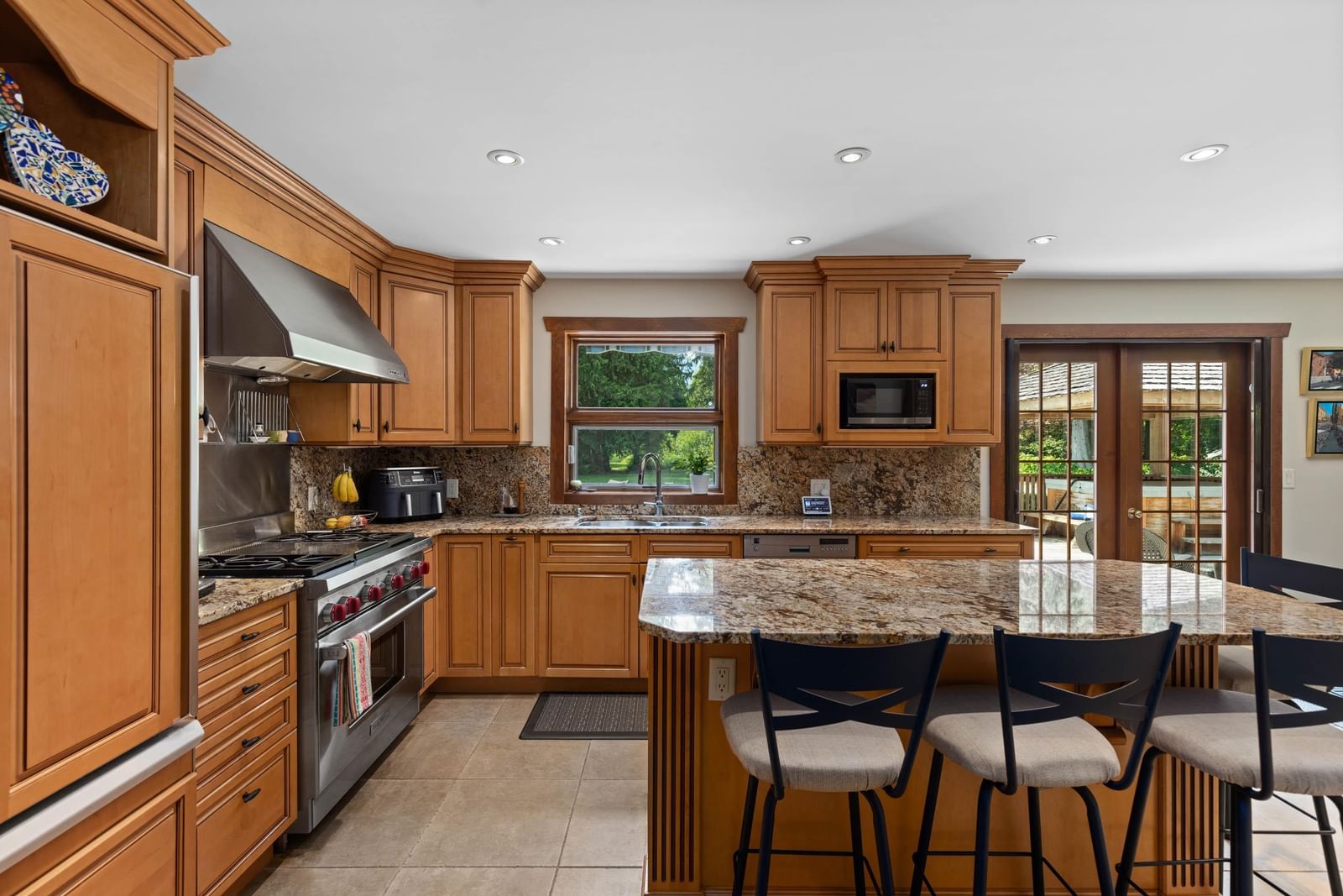 Listing Image 9